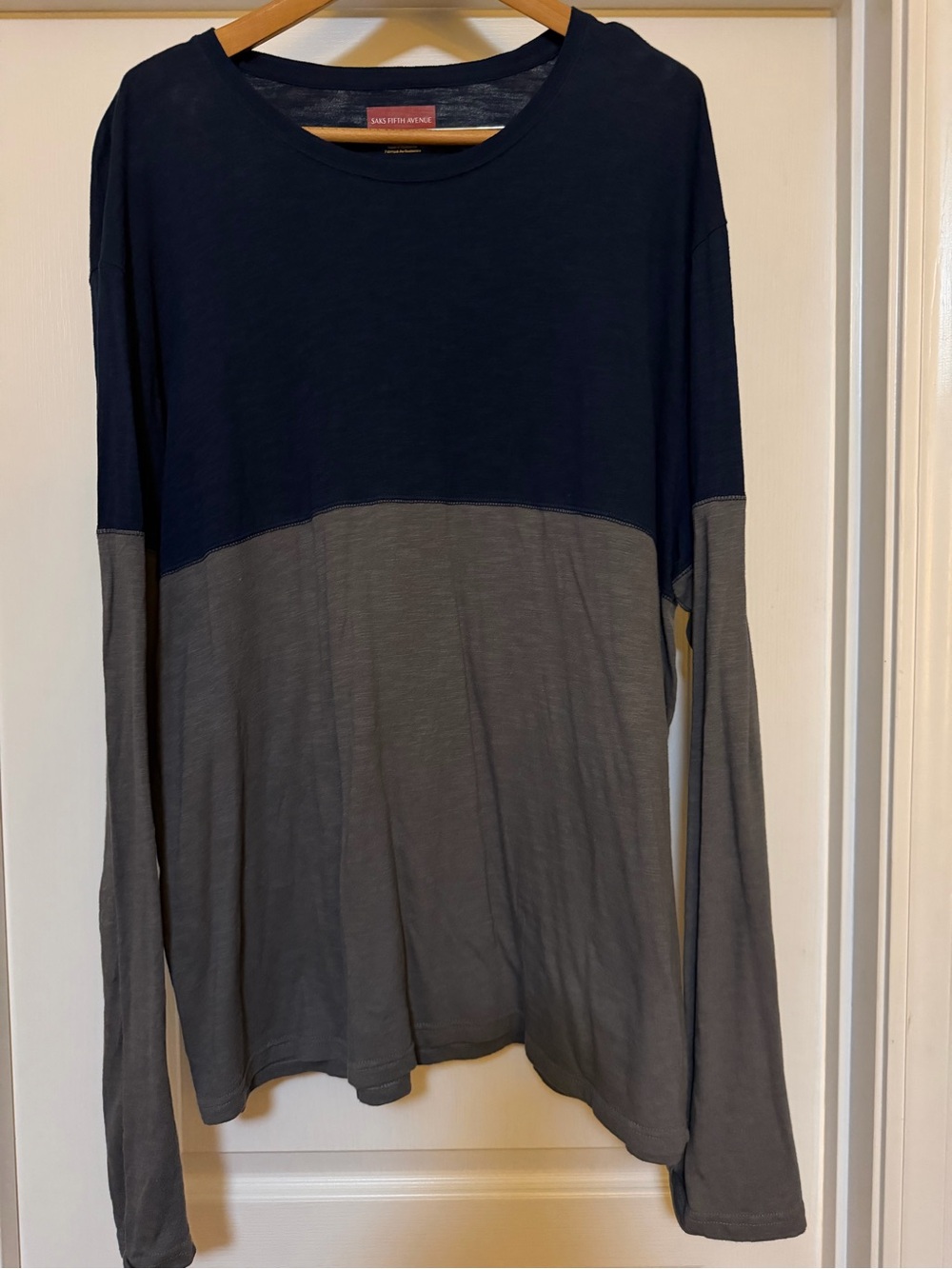 Men’s Colorblock Long Sleeve Shirt - Navy & Gray
